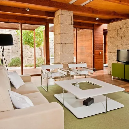 Casas Bioclimaticas Iter * El Medano (Tenerife)